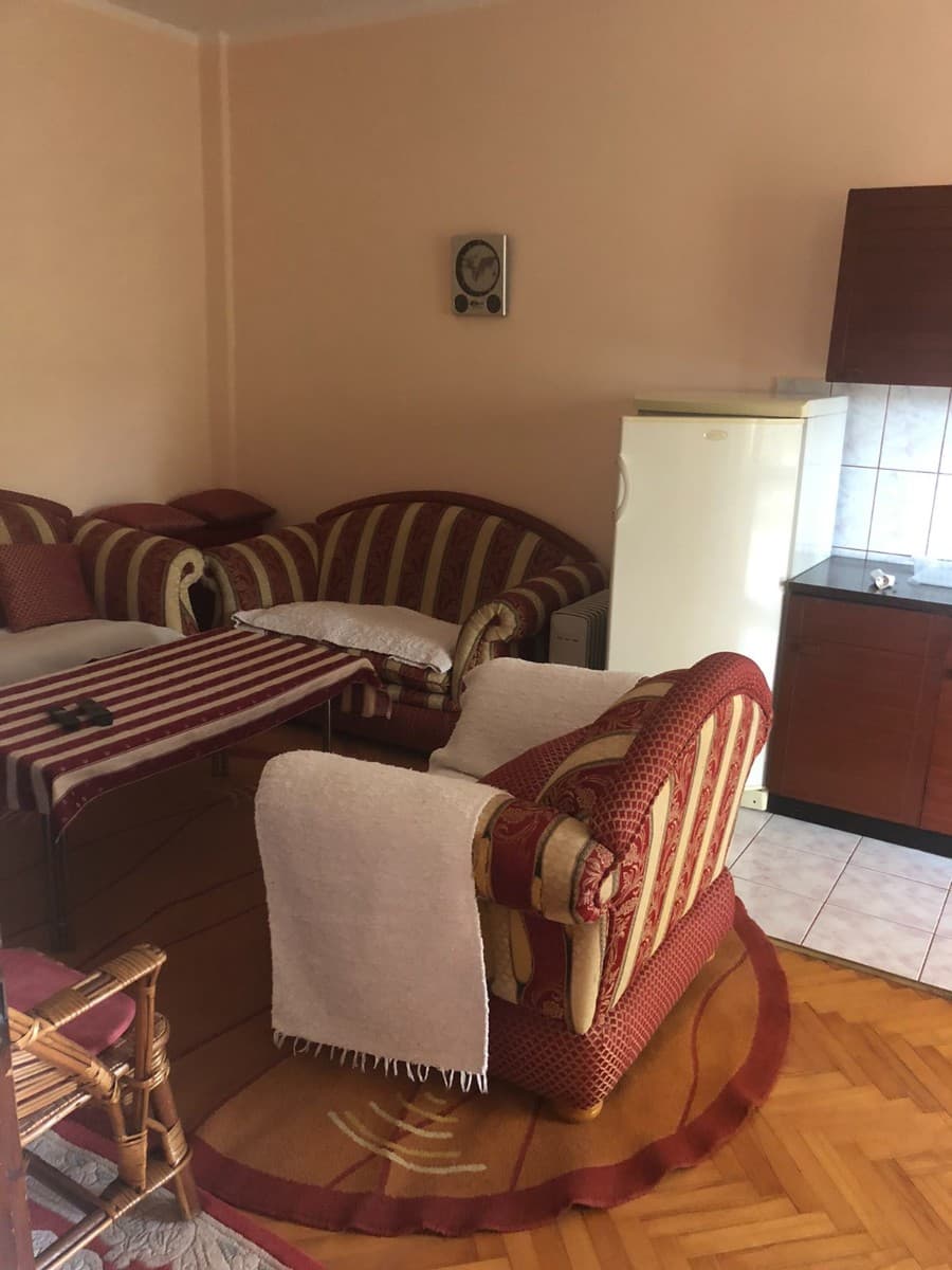 Izdaje se jednosoban stan