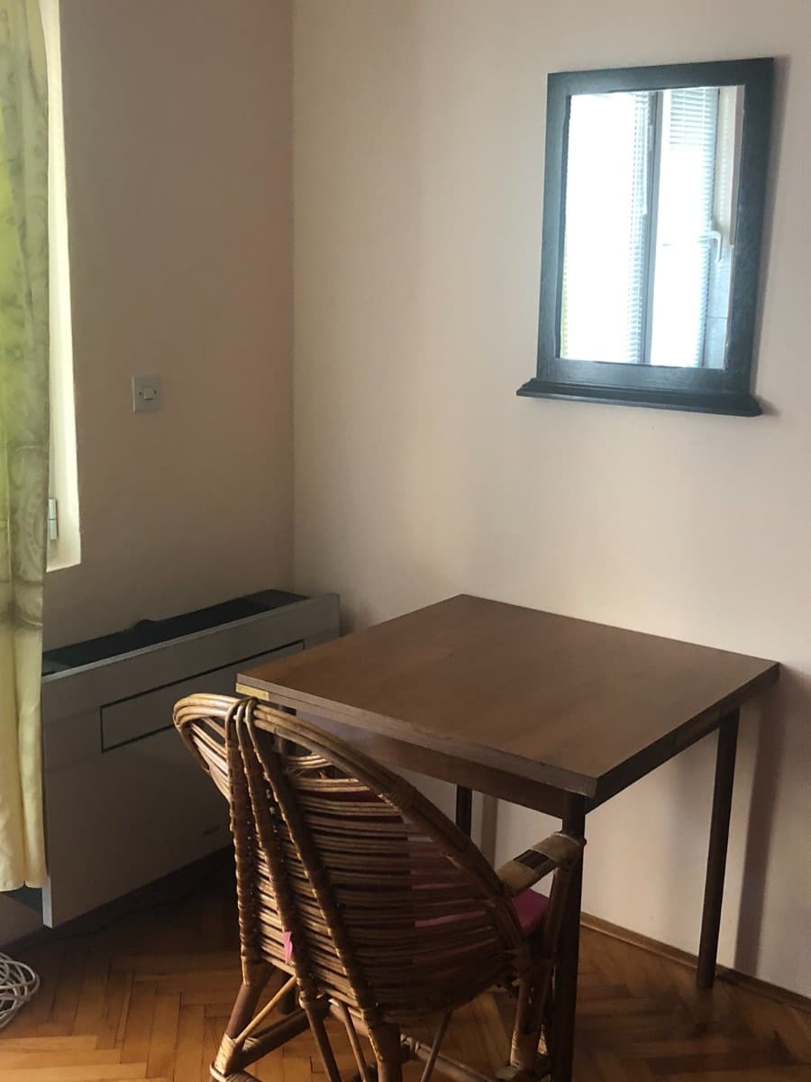 Izdaje se jednosoban stan