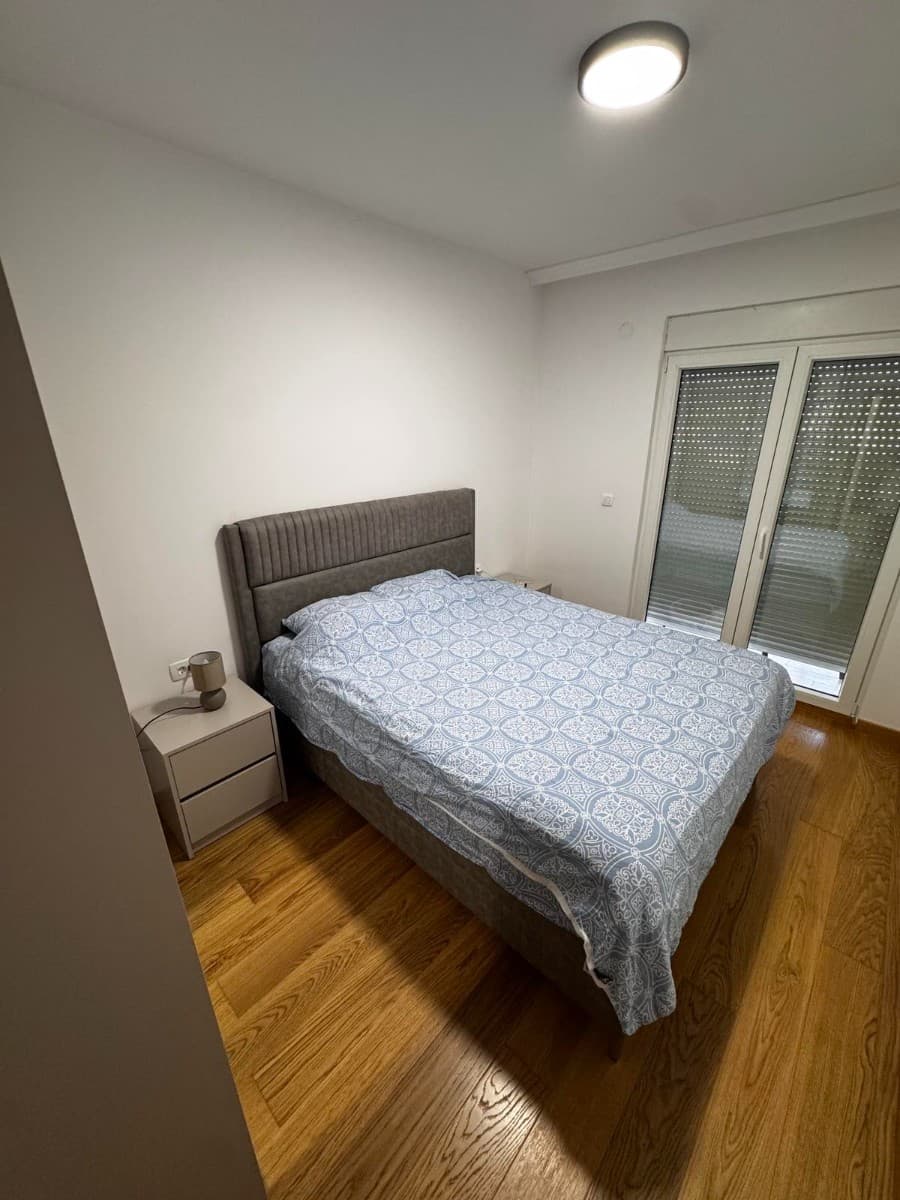 Prodaje se dvosoban stan
