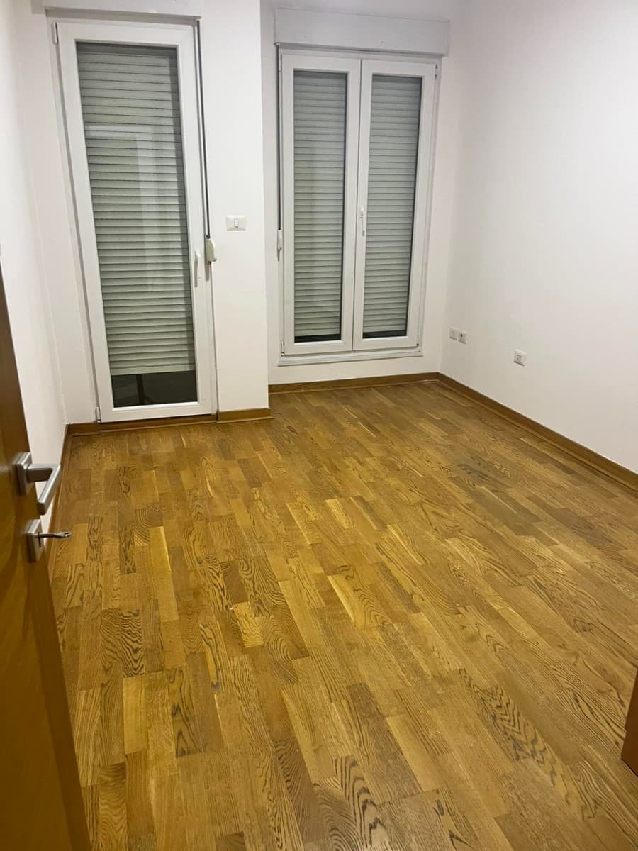 Izdaje se poslovni prostor