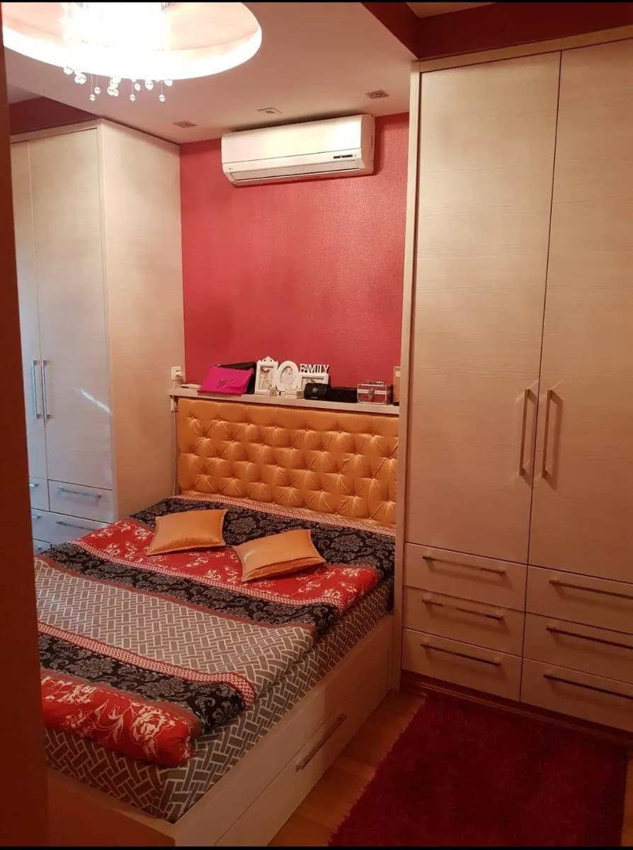 Izdaje se jednosoban stan