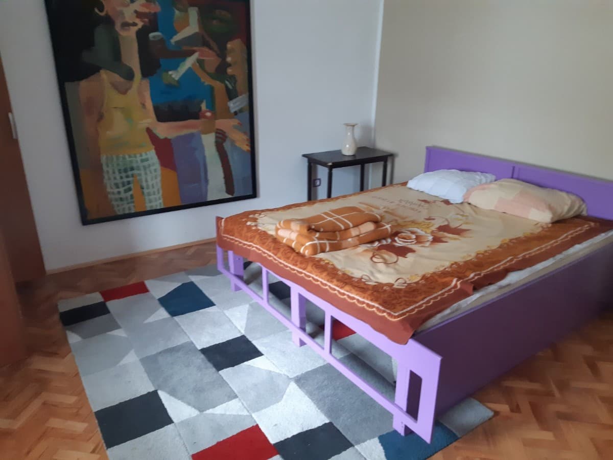 Izdaje se kuca