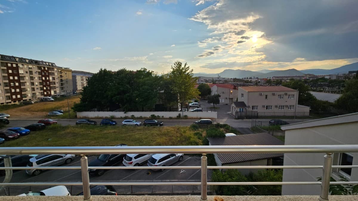 Izdaje se dvosoban duplex stan