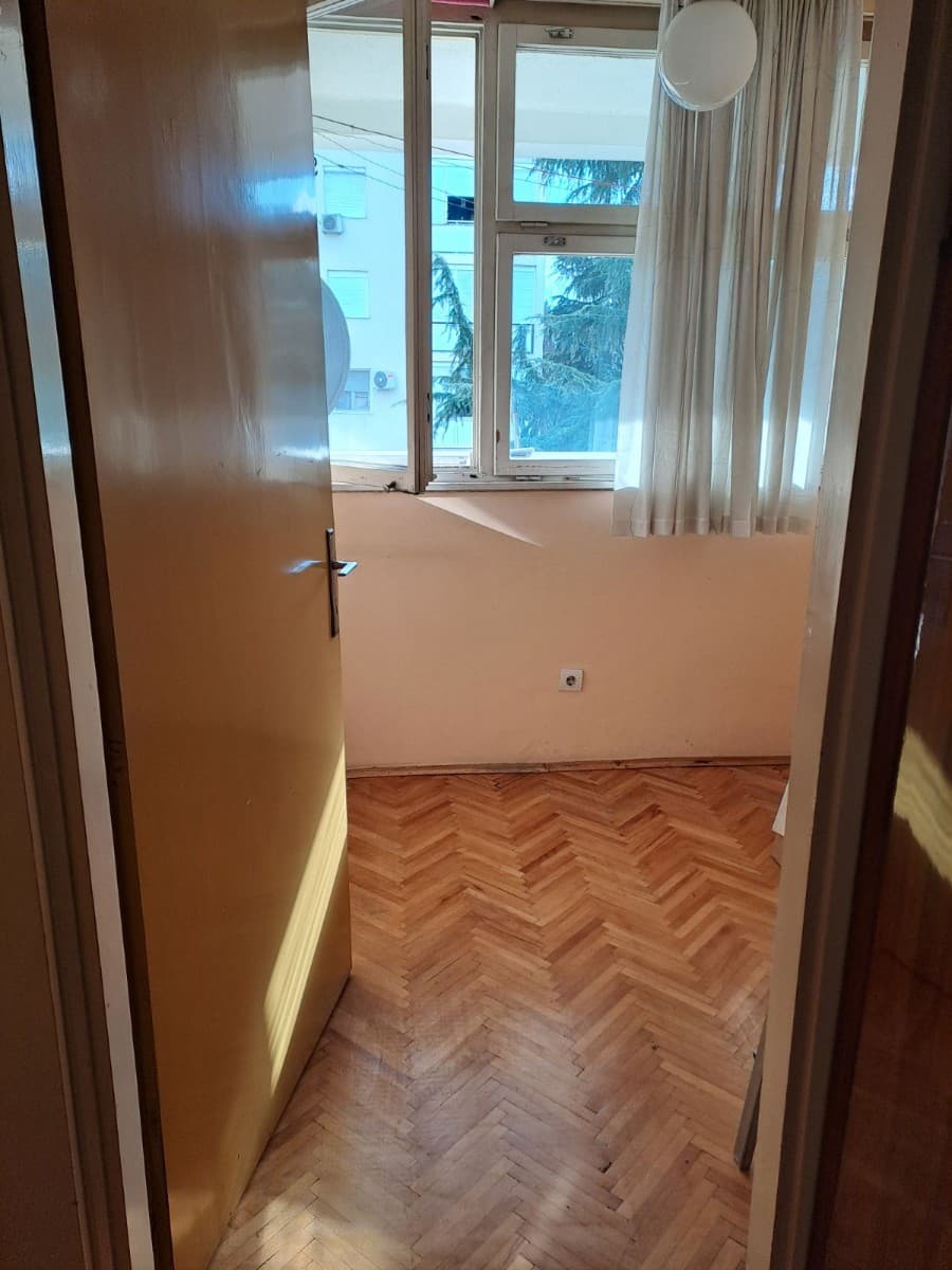 Izdaje se 3+ stan