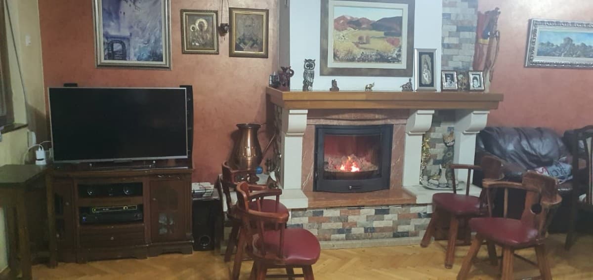 Izdaje se kuca