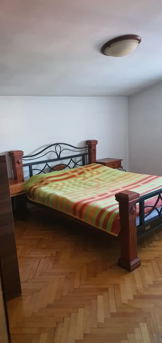 Izdaje se kuca