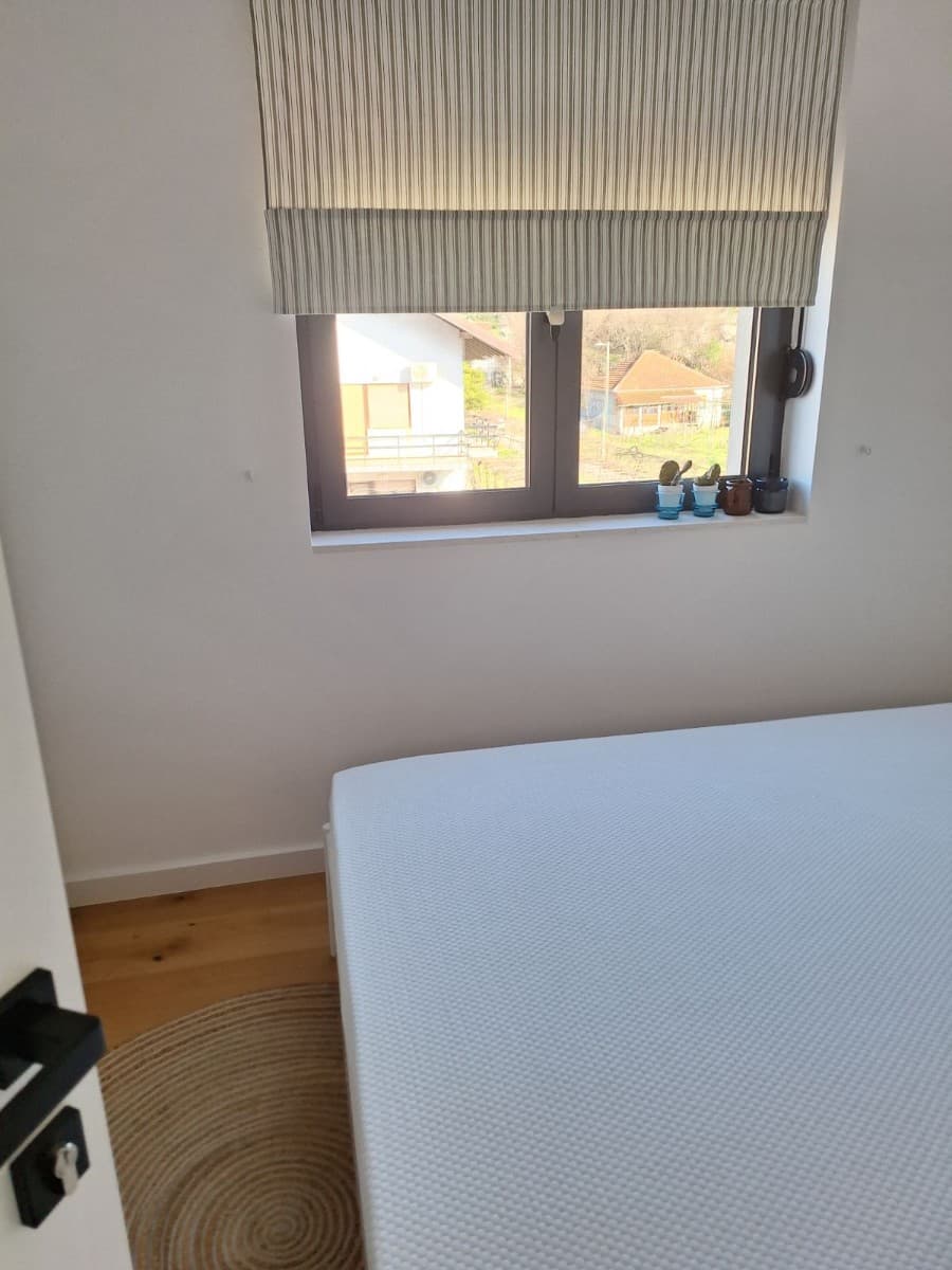 Izdaje se stan