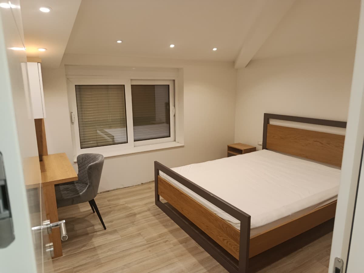 Izdaje se dvosoban stan Penthouse