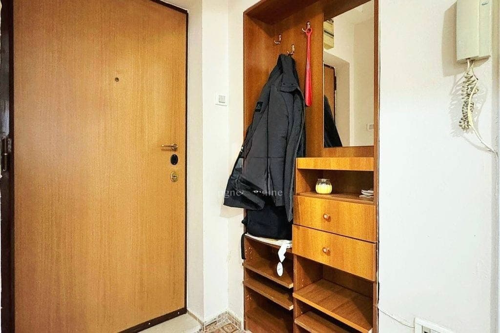 Izdaje se jednosoban stan