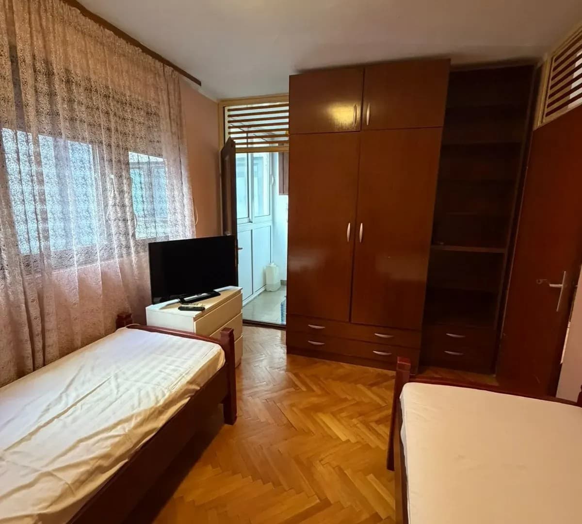 Prodaje se dvosoban stan