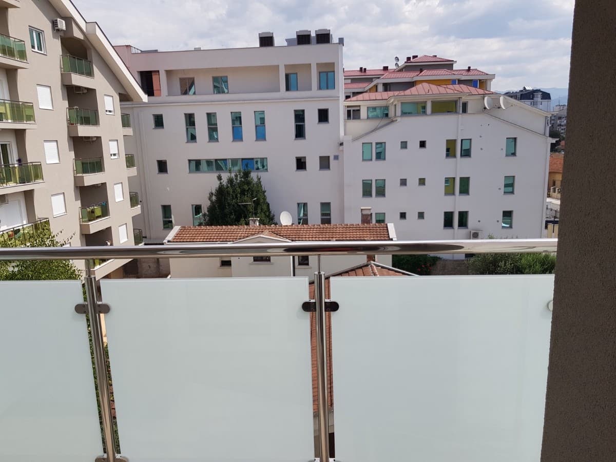 Prodaje se dvosoban stan