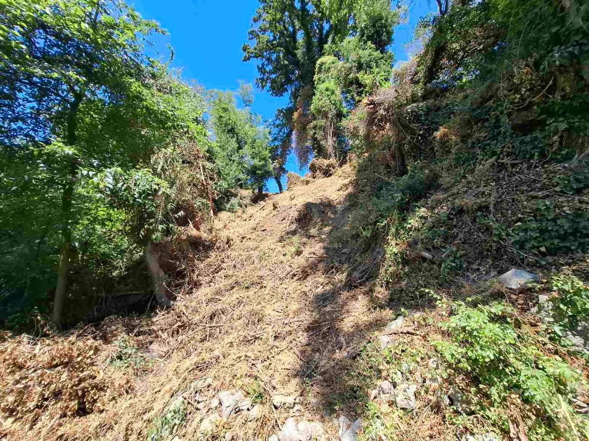 Prodaje se plac