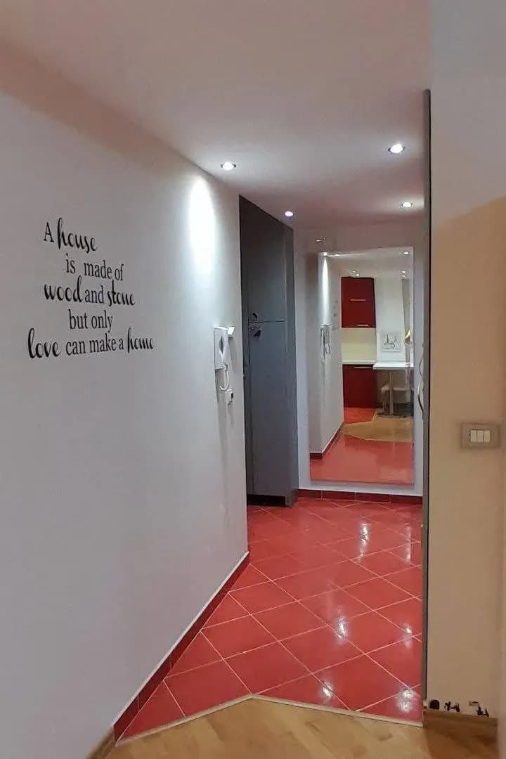 Izdaje se jednosoban stan