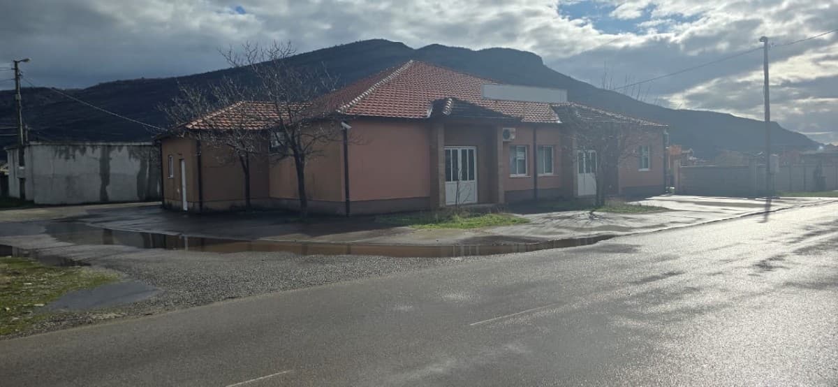 Izdaje se poslovni prostor