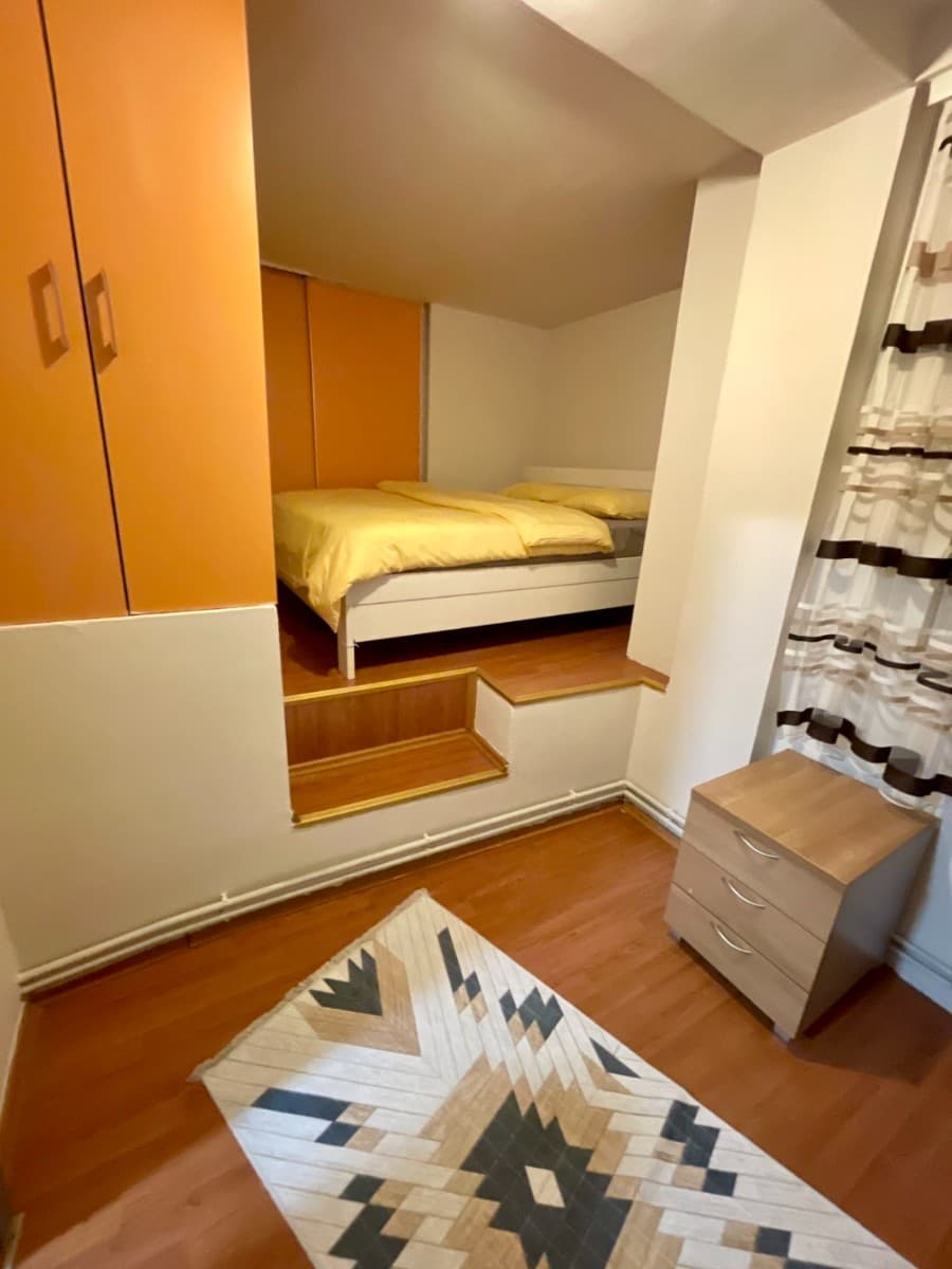 Izdaje se dvosoban stan