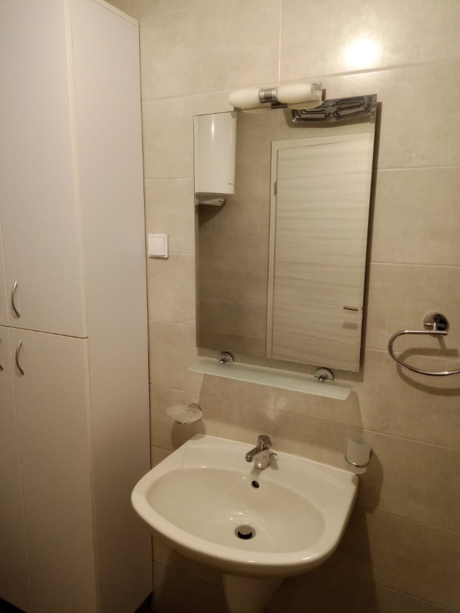 Izdaje se jednosoban stan