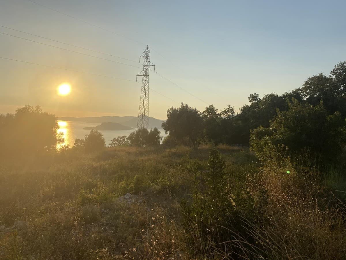 Prodaje se gradjevinsko zemljiste