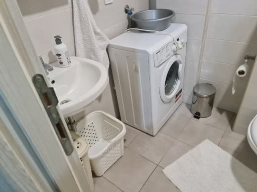 Izdaje se jednosoban stan