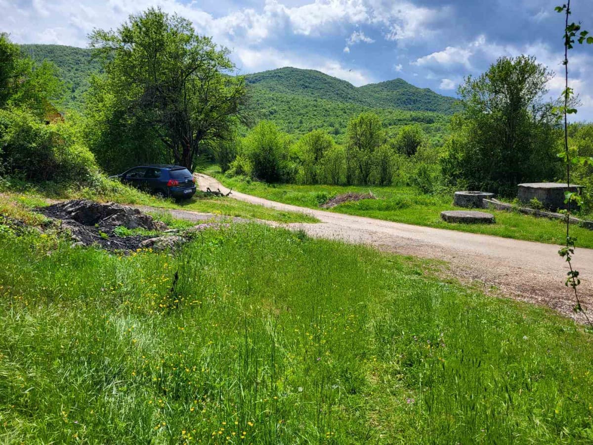 Na prodaju plac
