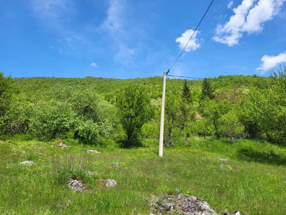 Na prodaju plac