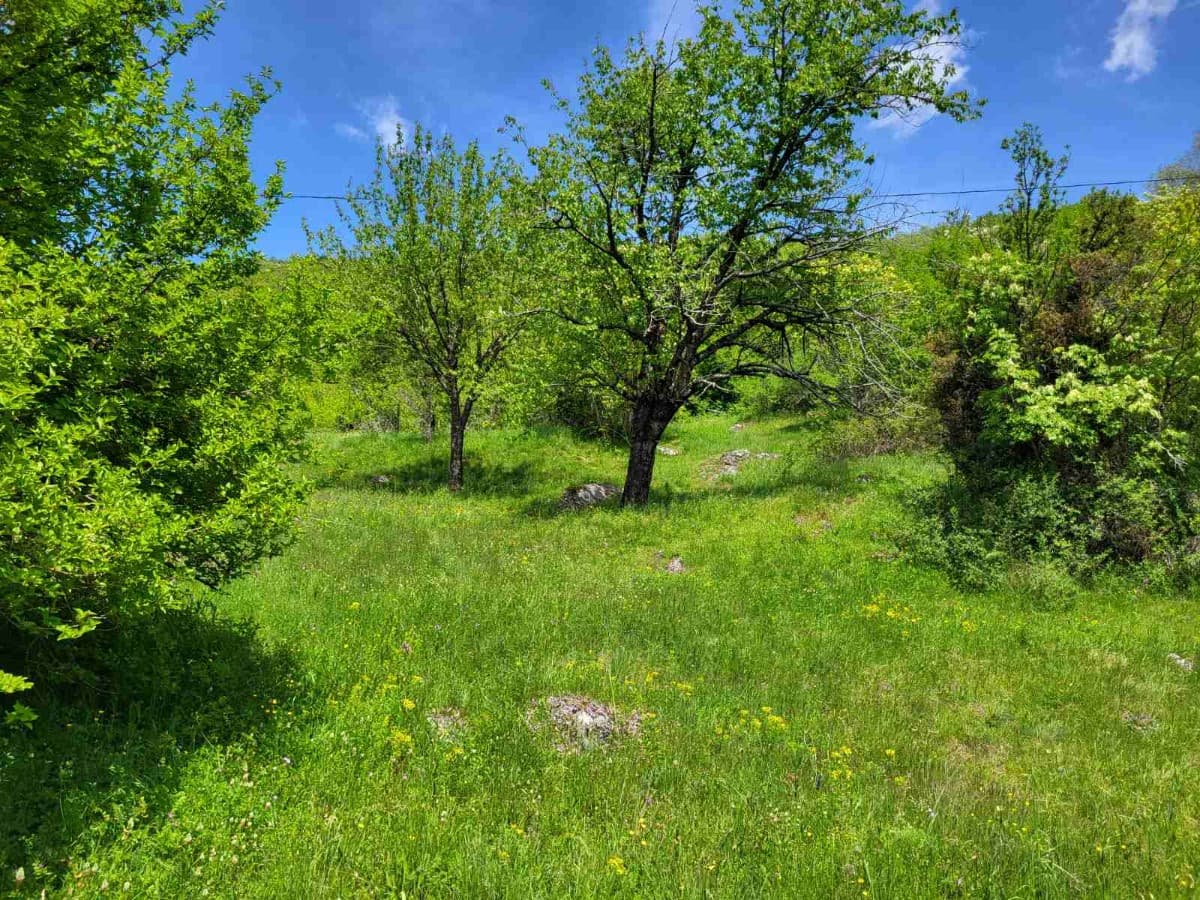 Na prodaju plac