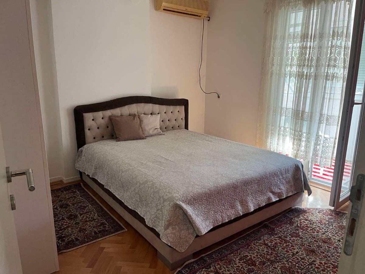 Izdaje se jednosoban stan