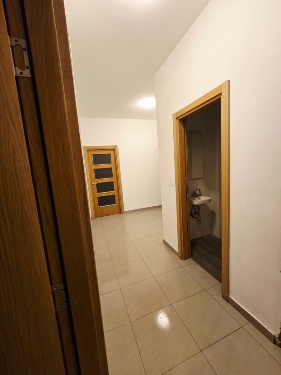 Prodaje se dvosoban stan