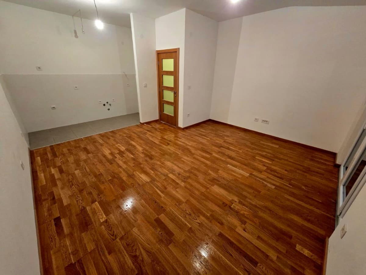 Prodaje se dvosoban stan