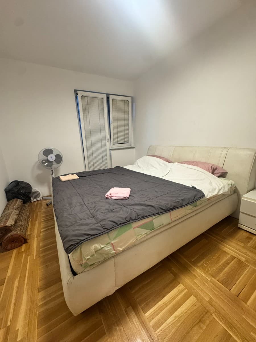 Izdaje se jednosoban stan
