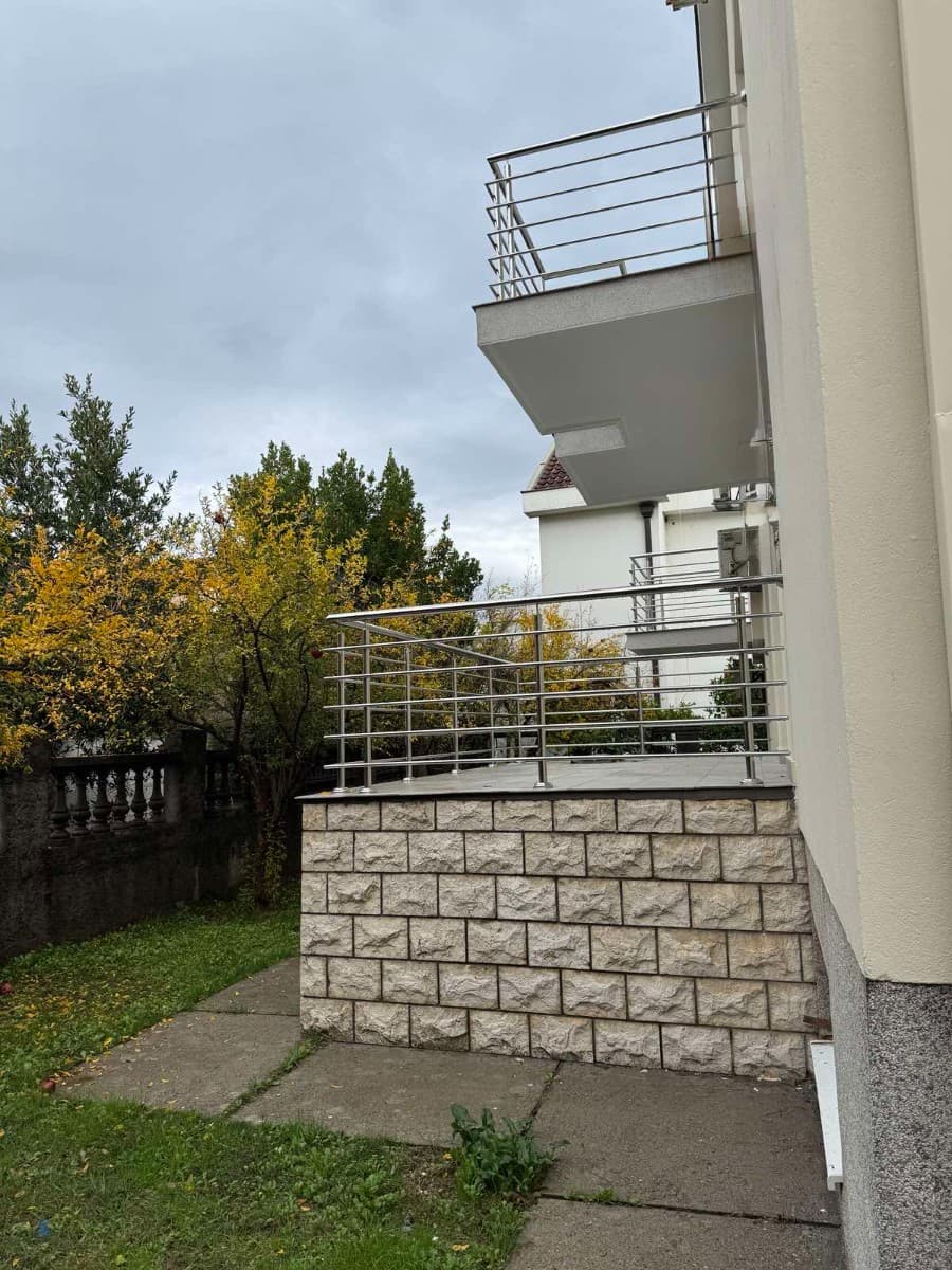 Izdaje se kuca