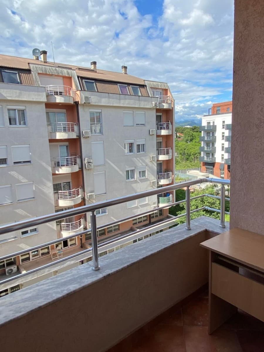 Izdaje se jednosoban stan