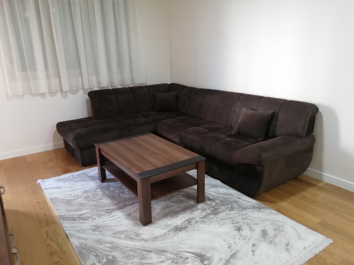 Izdaje se jednosoban stan