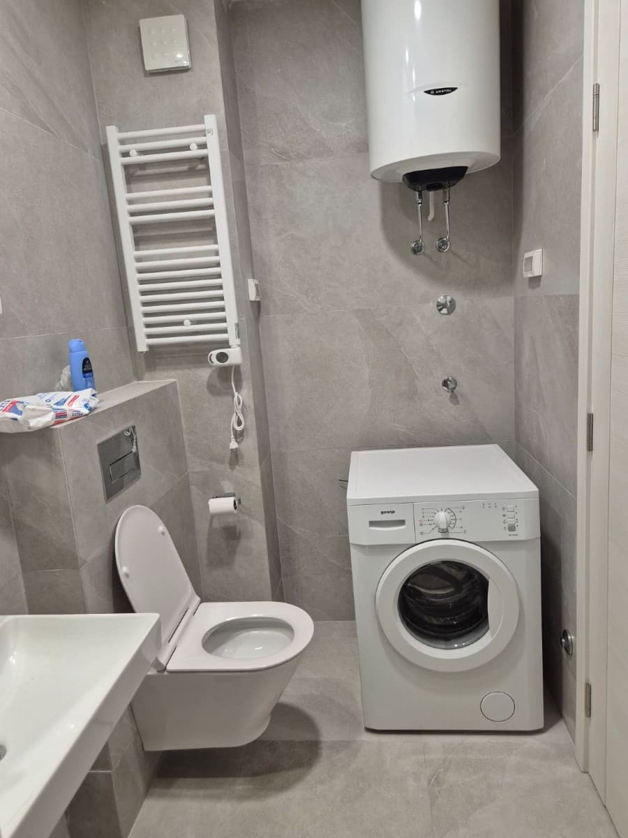 Izdaje se jednosoban stan
