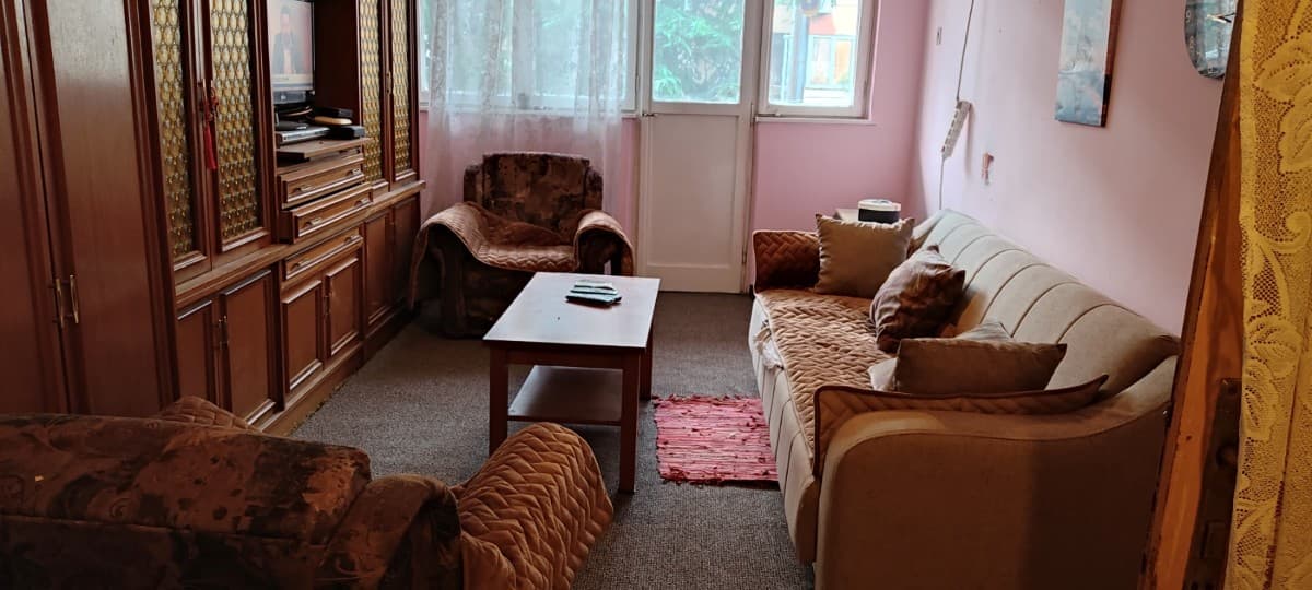 Izdaje se jednosoban stan