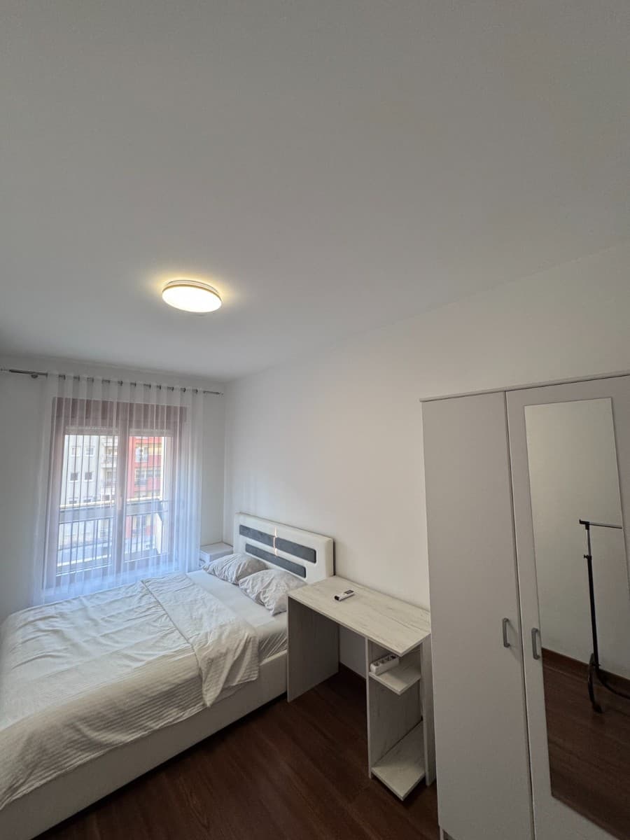 Izdaje se dvosoban stan