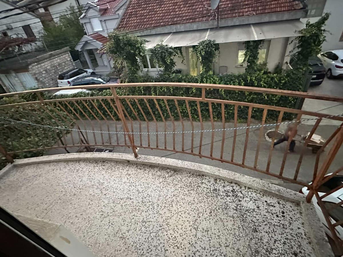 Izdaje se garsonjera
