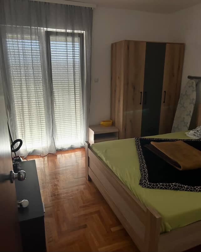 Prodaje se jednosoban stan