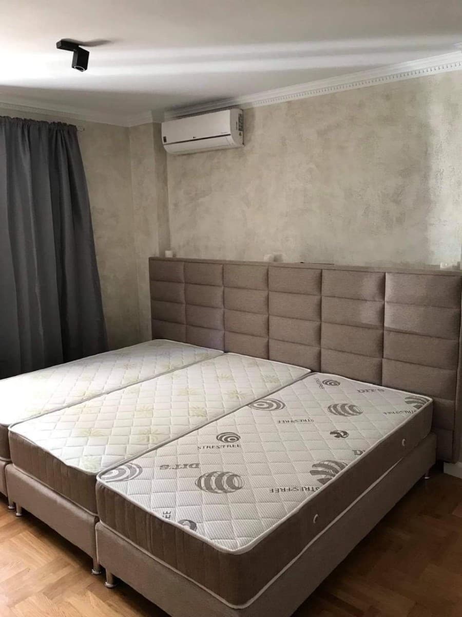 Na prodaju stan