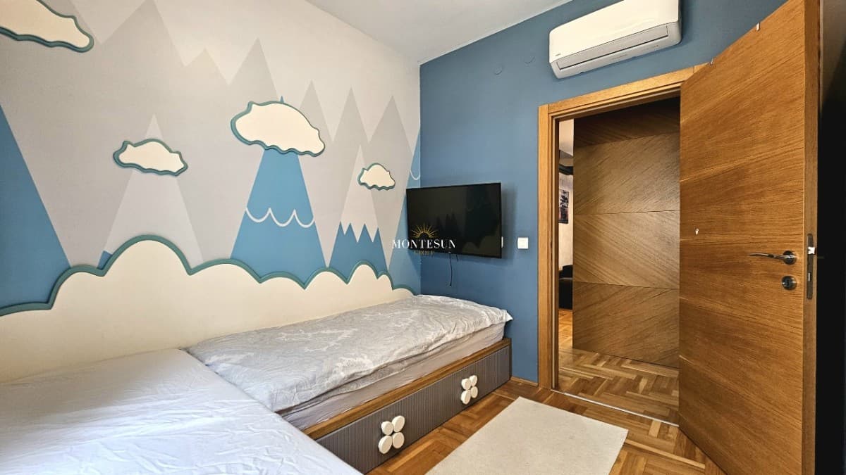 Izdaje se dvosoban stan