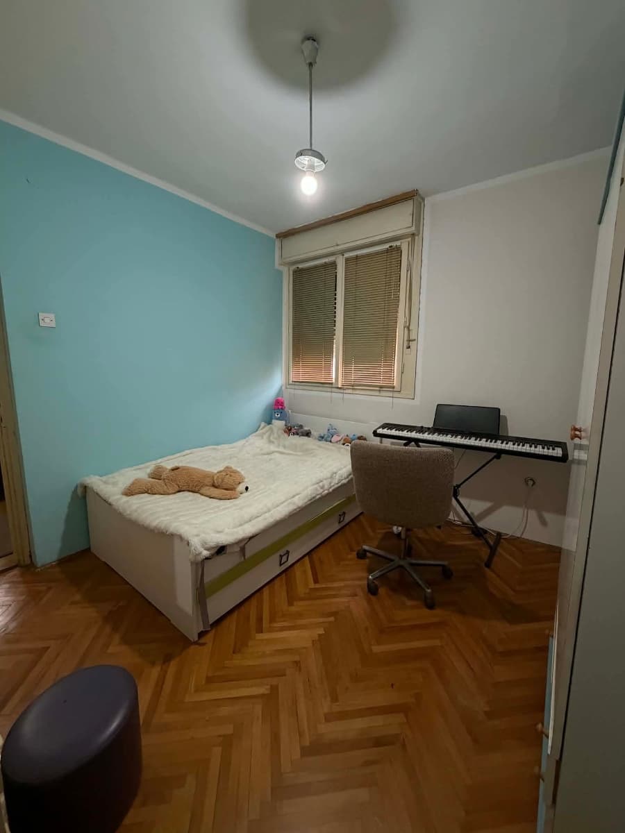 Prodaje se dvosoban stan