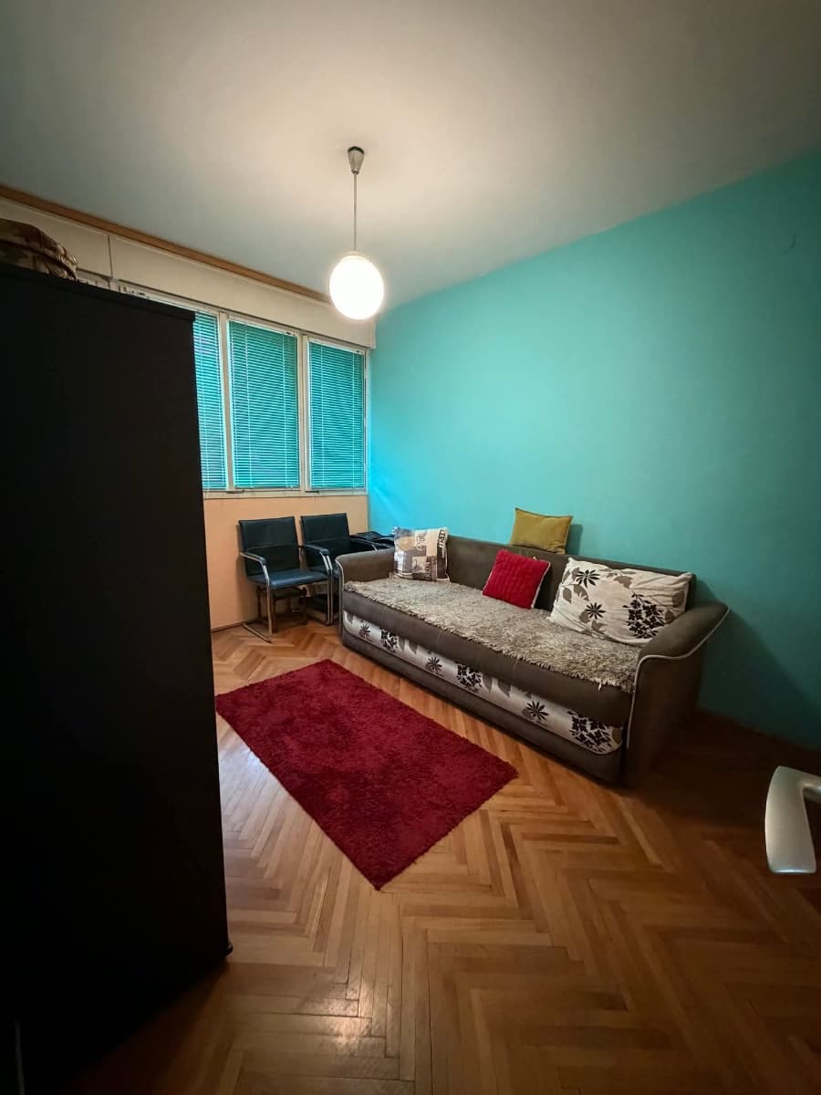 Prodaje se dvosoban stan