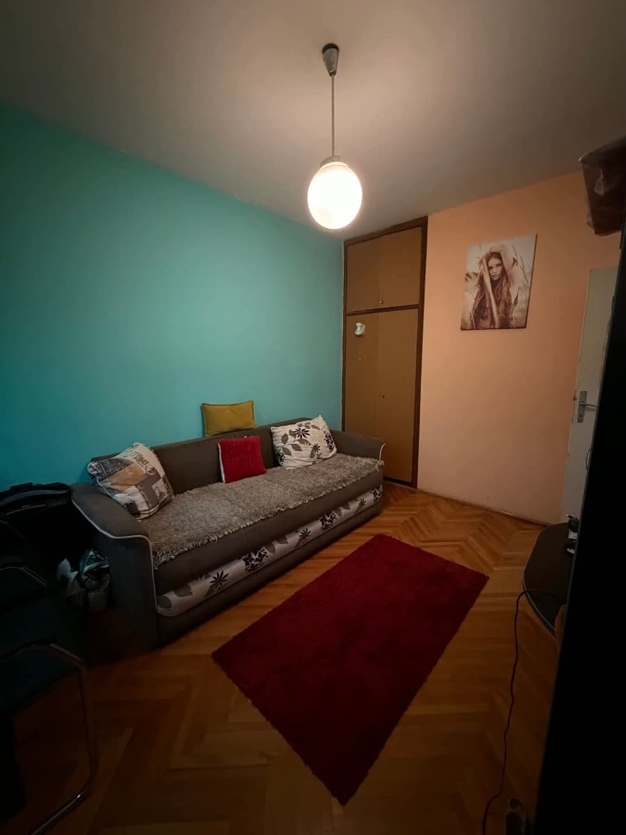 Prodaje se dvosoban stan
