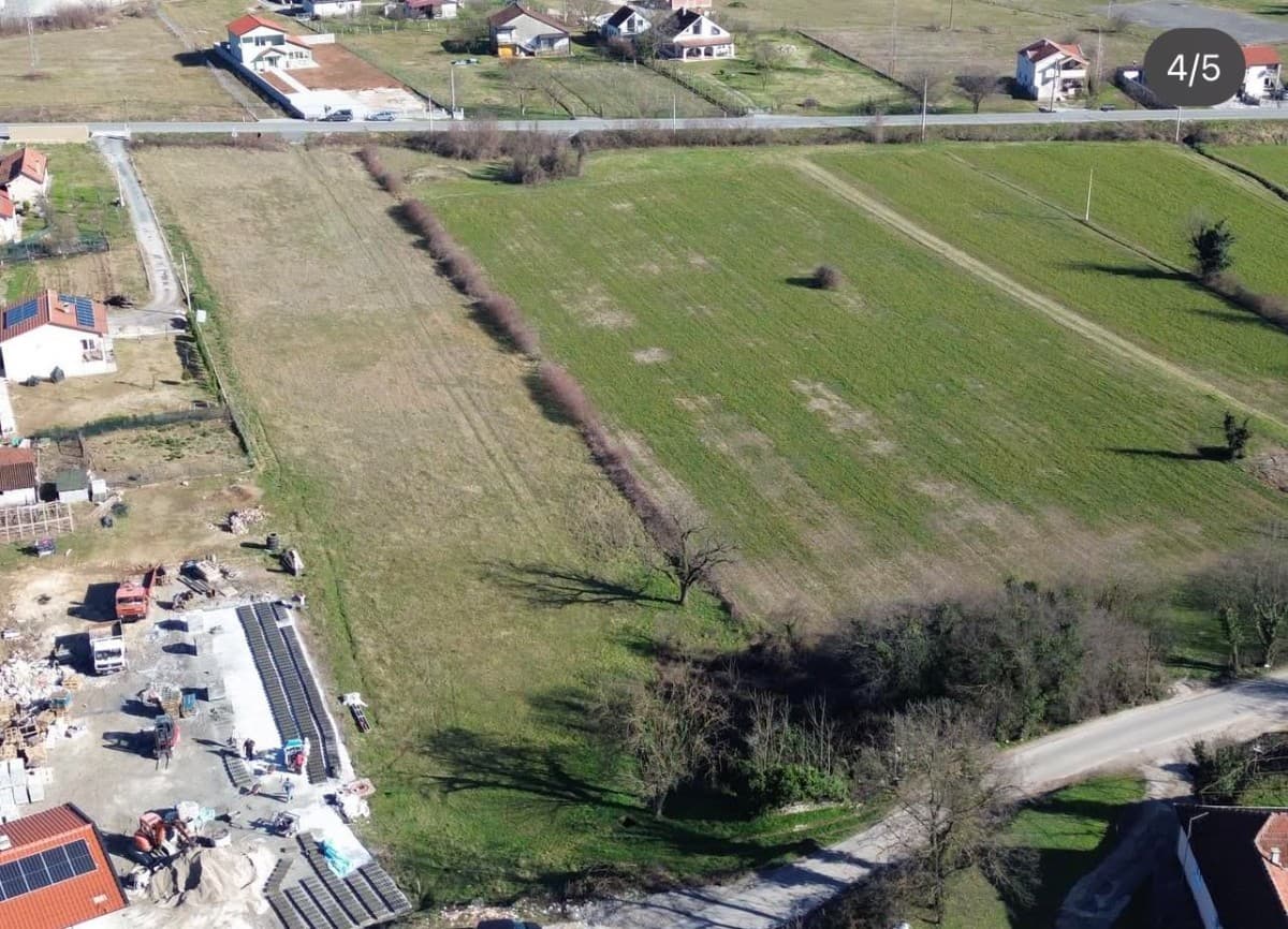 Na prodaju plac