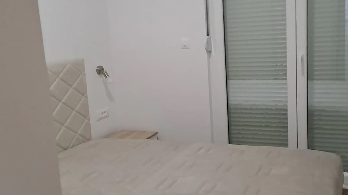 Izdaje se jednosoban stan