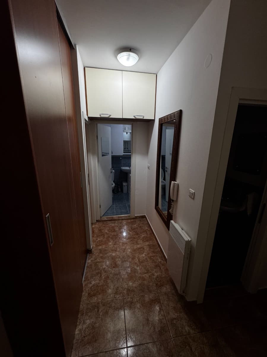 Izdaje se jednosoban stan