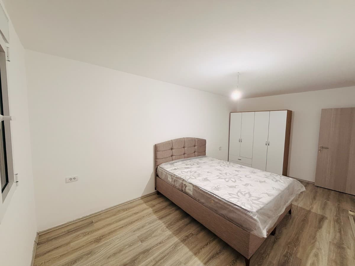 Izdaje se stan