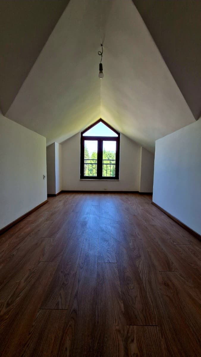 Prodaje se duplex stan