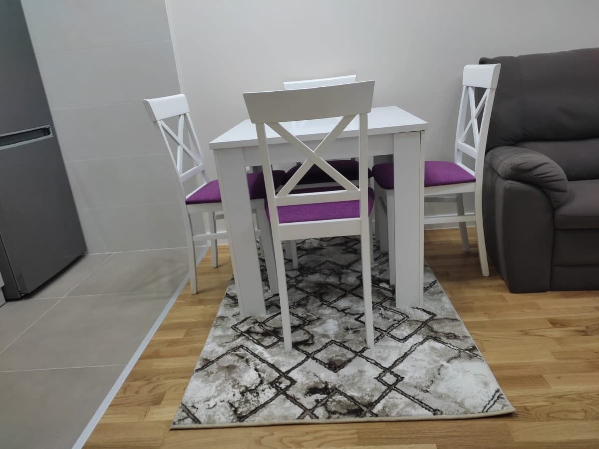 Izdaje se jednosoban stan