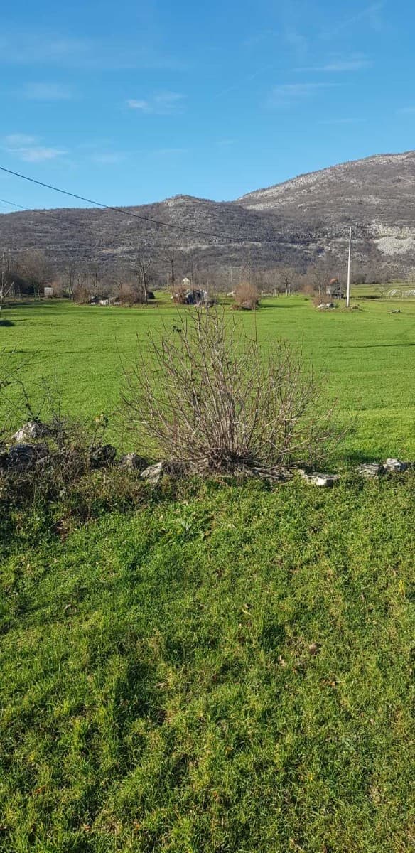 Prodaje se imanje