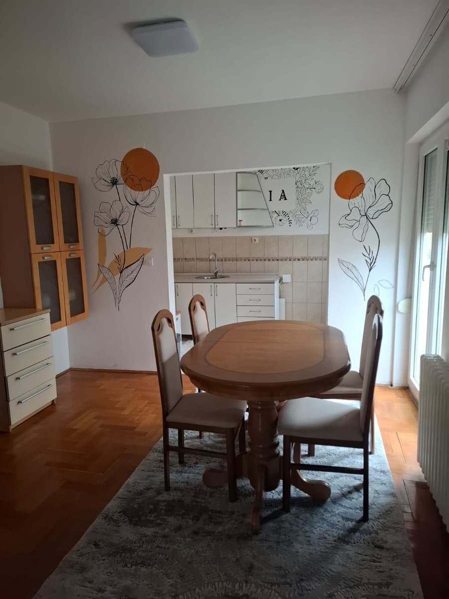 Izdaje se kuca